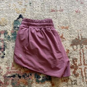 Lululemon 2.5” Low-Rise Hotty Hot Shorts